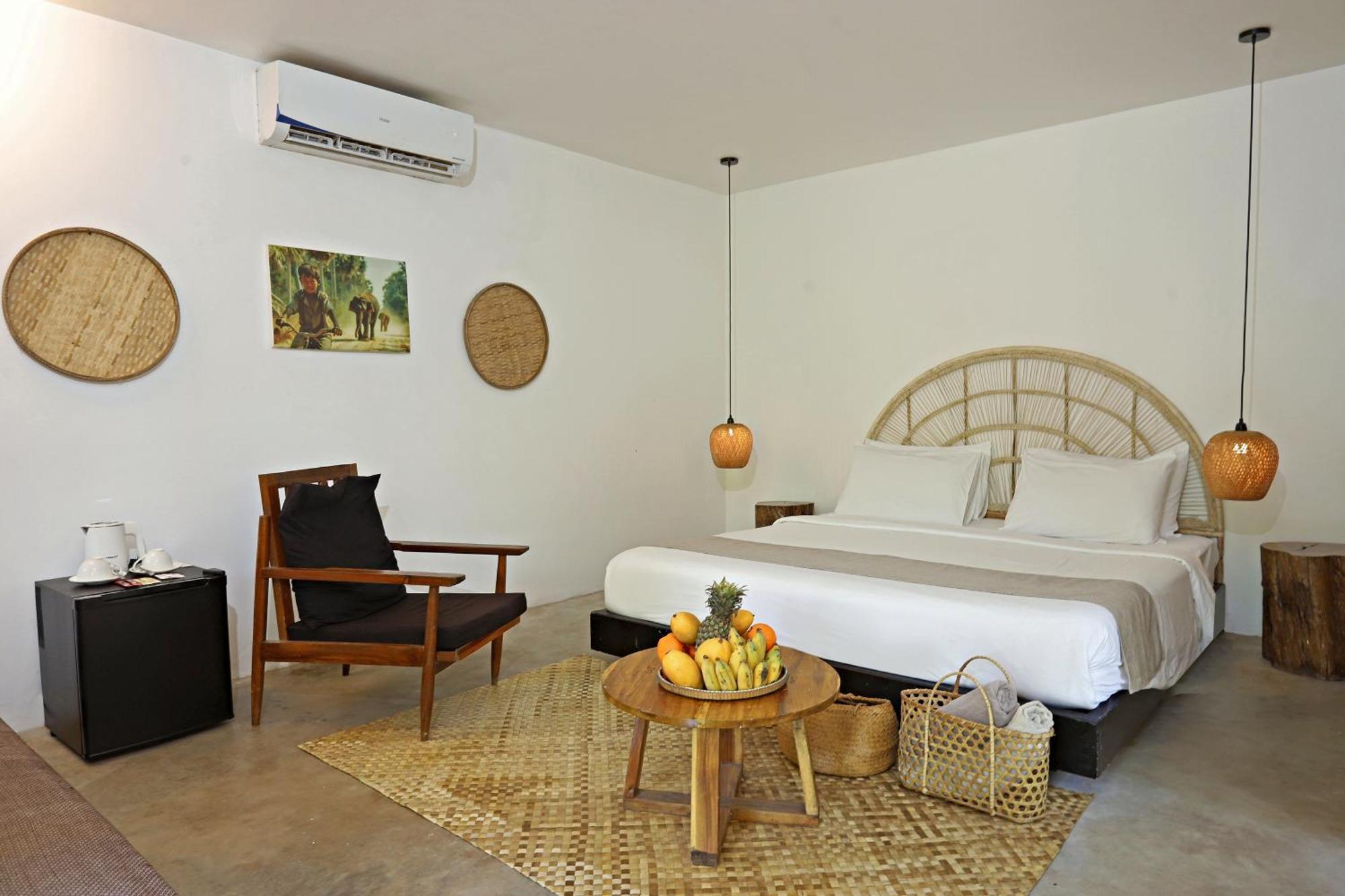 Tamu Koh Rong Hotell Pagoda Beach Exteriör bild
