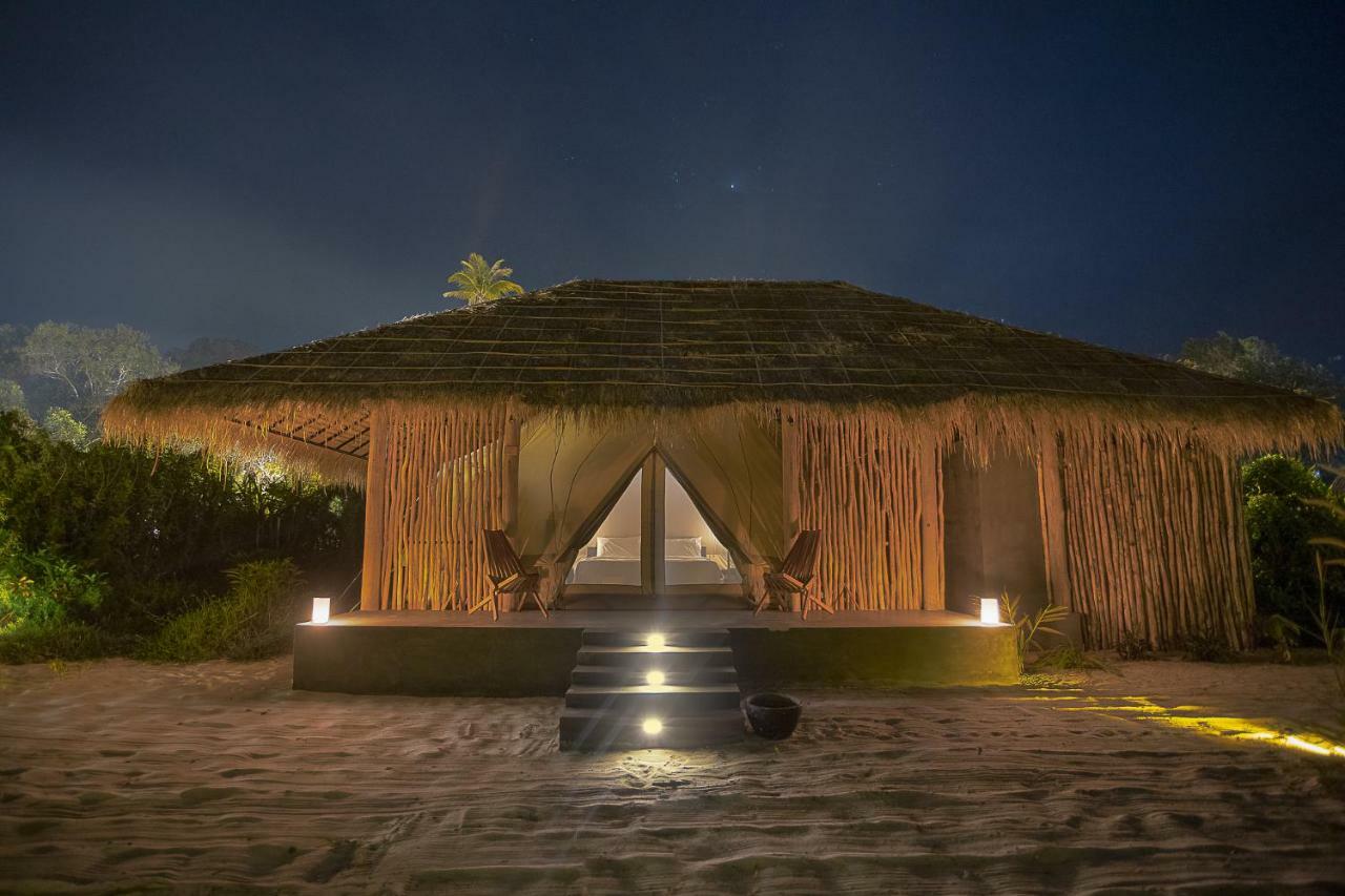 Tamu Koh Rong Hotell Pagoda Beach Exteriör bild